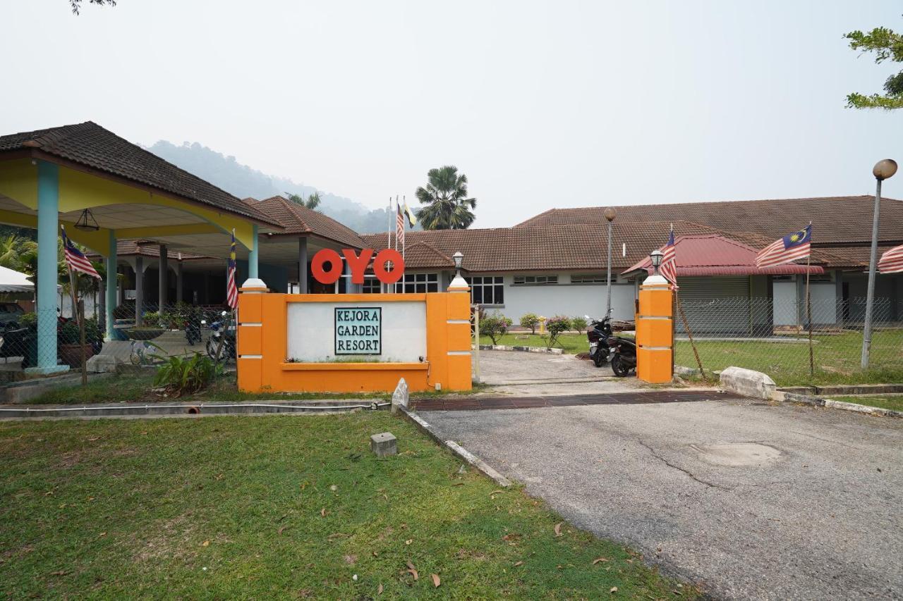 Oyo 44020 Kejora Garden Resort Kampong Pasir Bogak Luaran gambar