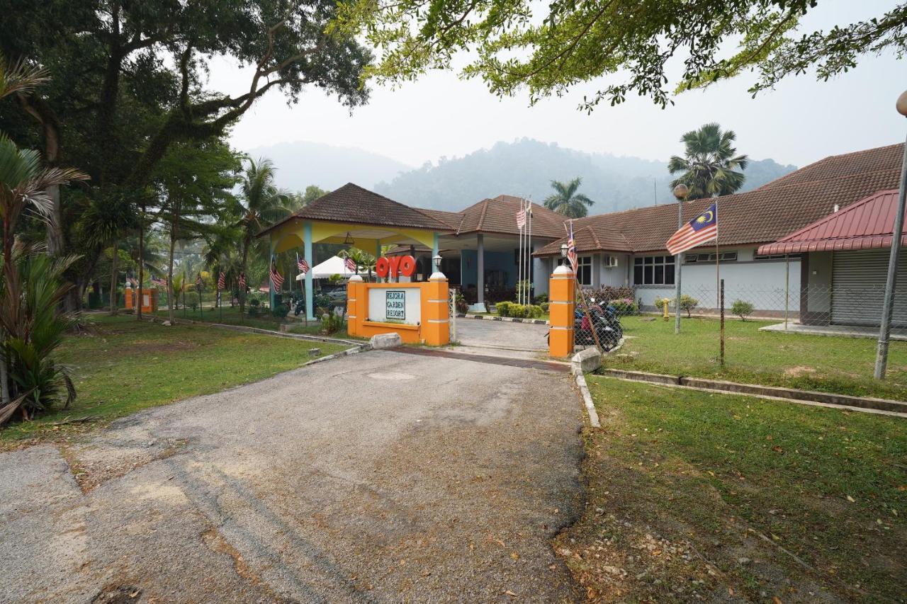 Oyo 44020 Kejora Garden Resort Kampong Pasir Bogak Luaran gambar
