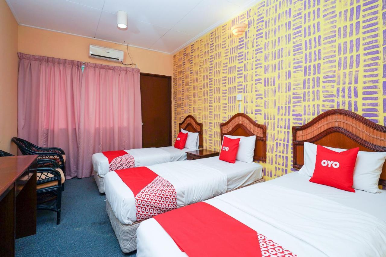 Oyo 44020 Kejora Garden Resort Kampong Pasir Bogak Luaran gambar