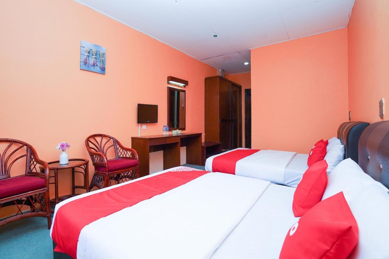 Oyo 44020 Kejora Garden Resort Kampong Pasir Bogak Luaran gambar
