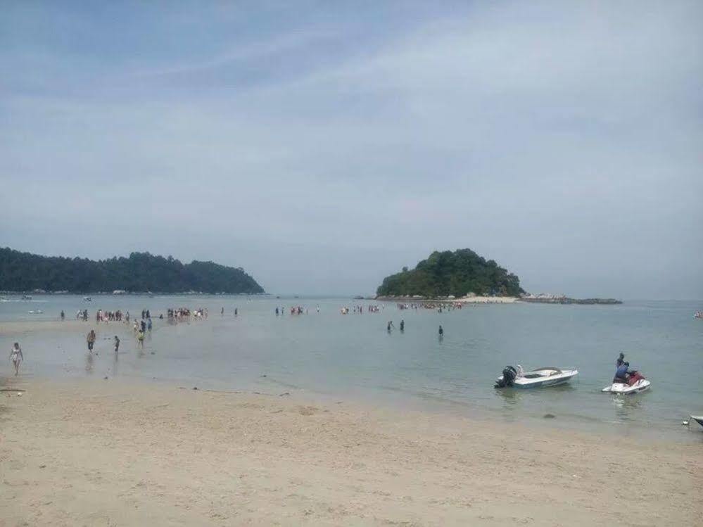 Oyo 44020 Kejora Garden Resort Kampong Pasir Bogak Luaran gambar