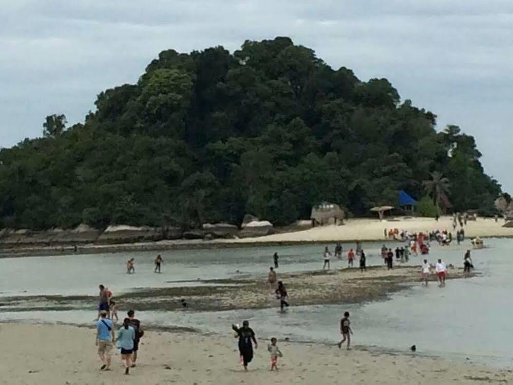 Oyo 44020 Kejora Garden Resort Kampong Pasir Bogak Luaran gambar